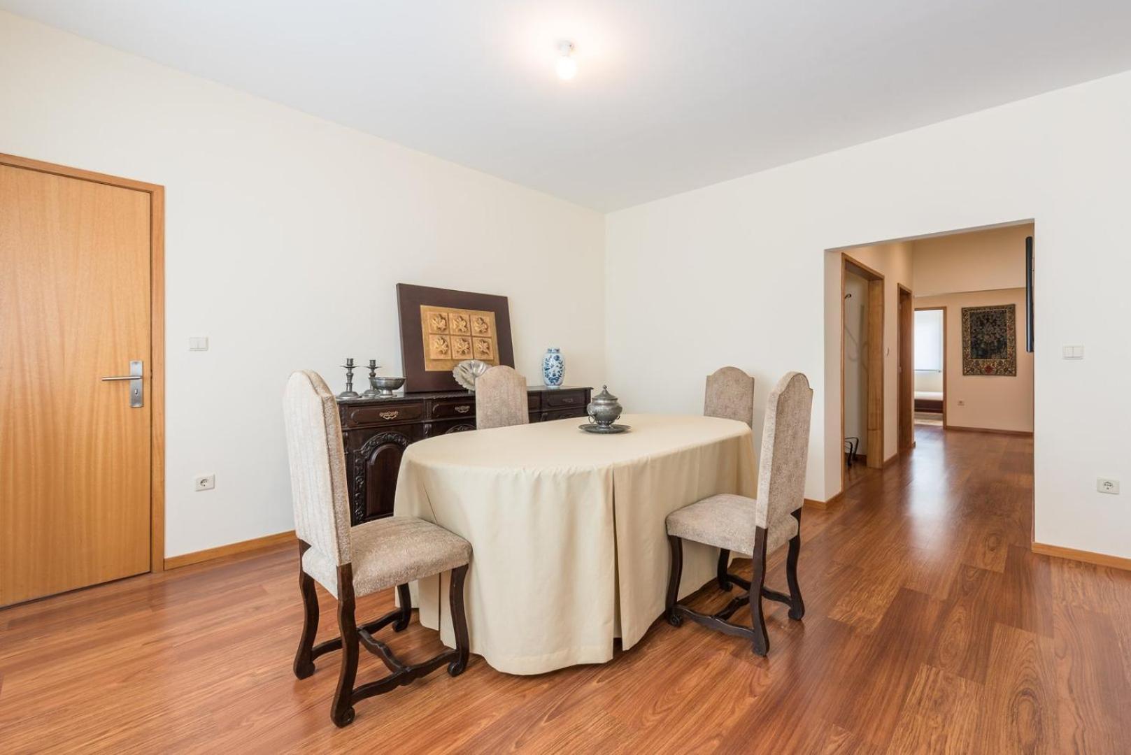 Guestready - Warm Cocoa Retreat In Cedofeita Appartement Porto Buitenkant foto